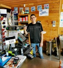 Ouvert du mardi au samedi de 8h30 à 12h30 et de 15h30 à 19h30. Le dimanche de 8h30 à 12h30